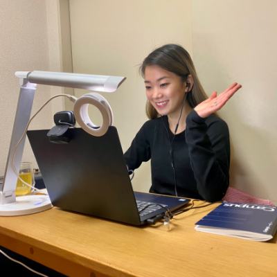 リオ先生の仕事風景